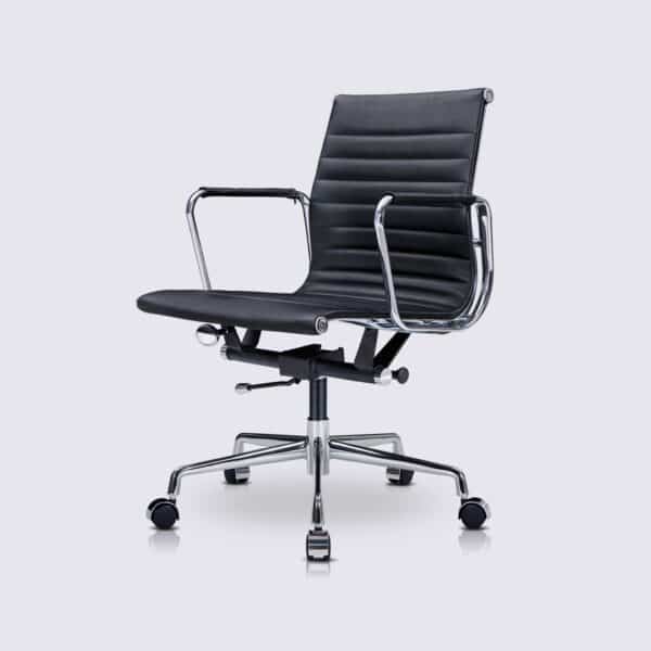 chaise de bureau design eames alu EA117 en cuir noir roulettes