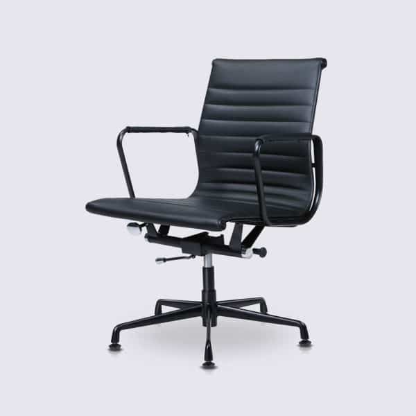 chaise de bureau eames design cuir noir alu noir style ea117 base fixe