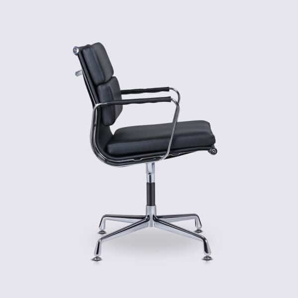 cadeira de escritório eames soft pad ea208 copy com base fixa em pele preta