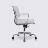 cadeira de escritório de design eames almofada macia em pele branca com rodízios