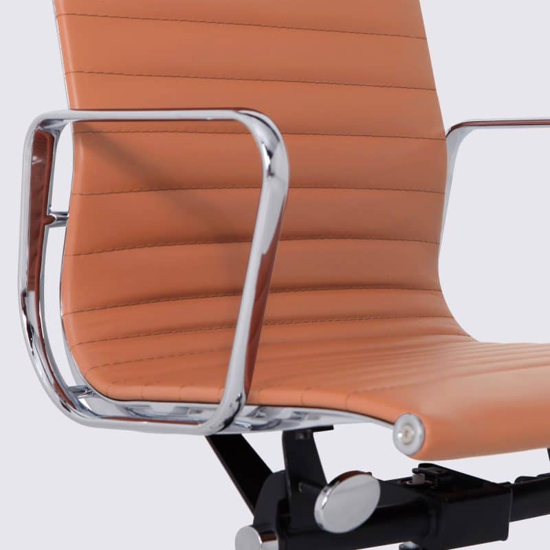 chaise de bureau cuir cognac design confortable imitation chaise eames ea117 avec roulette