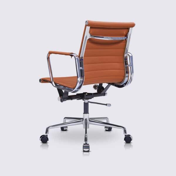 chaise de bureau design copie eames alu EA117 en cuir cognac marron