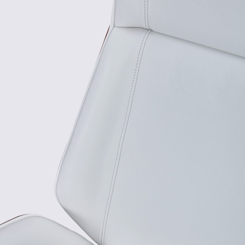 chaise de bureau ergonomique style eames bois de frêne cuir italien blanc dossier haut et roulettes