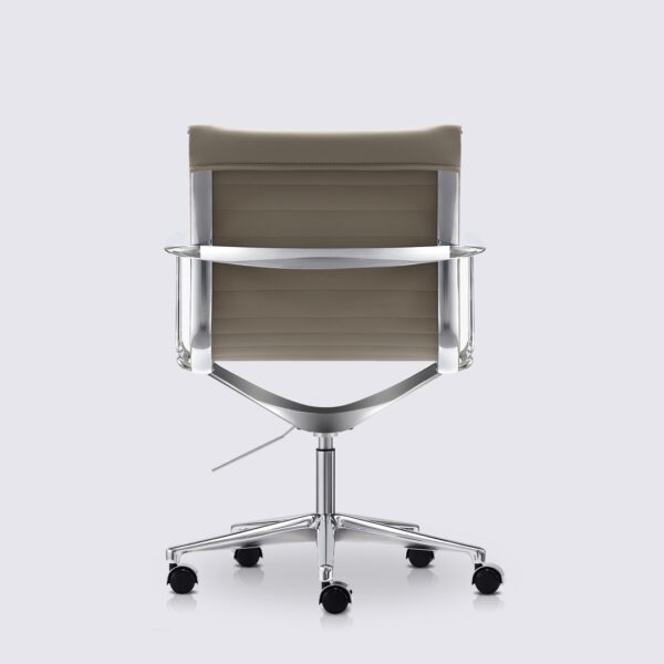 chaise de bureau scandinave avec roulette et accoudoir en cuir gris et aluminium poli livio premium