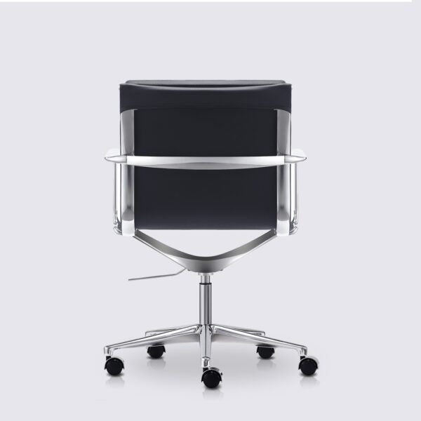 chaise de bureau ergonomique eams avec roulette et accoudoir en cuir noir et aluminium chrome alberto premium
