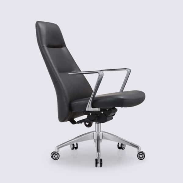chaise de bureau ergonomique en cuir noir avec roulette dossier haut inclinable leandro