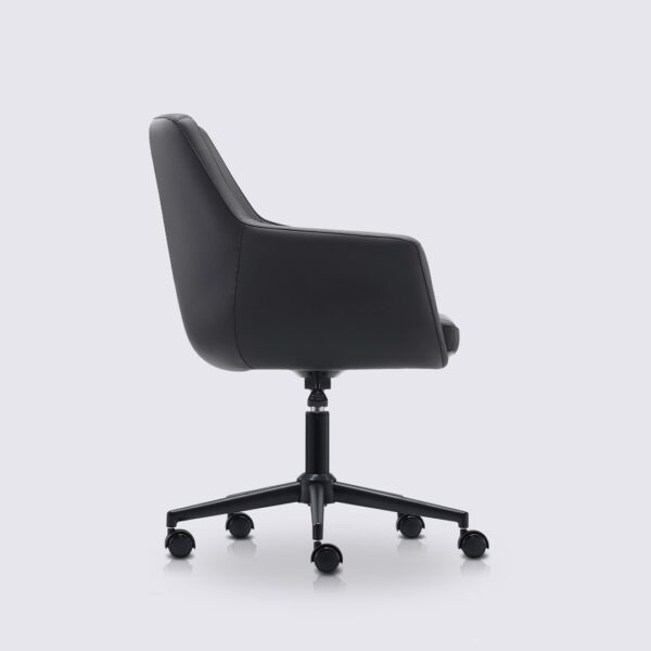fauteuil de bureau scandinave emma avec roulette et accoudoir en cuir noir et base noir matte