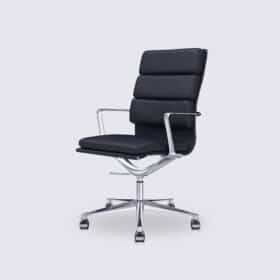 Chaise de bureau design en cuir noir et aluminium chromé version haute - Alberto Premium