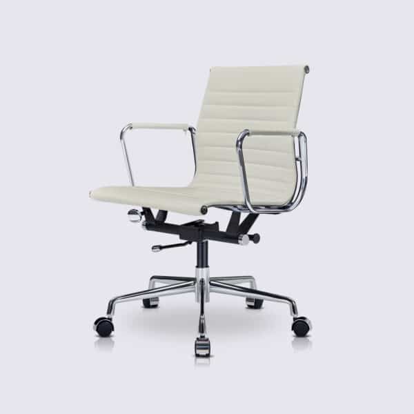 chaise de bureau style eames alu EA117 en cuir blanc