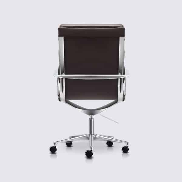 chaise de bureau style charles eames soft pad ea219 cuir marron foncé roulettes et accoudoirs alberto premium haute