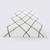 tapis de salon berbère marocain losange blanc noir et beige fait main en laine nouvelle zelande 160x230cm zahra