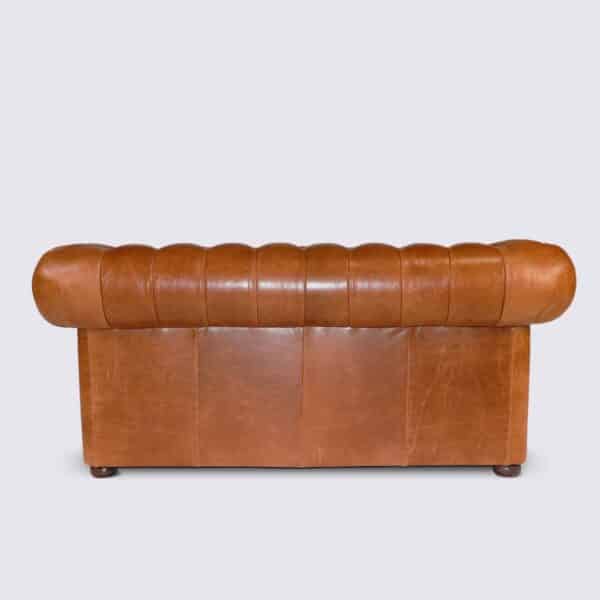 canapé chesterfield 2 place cuir marron camel vintage aniline anglais capitonné salon