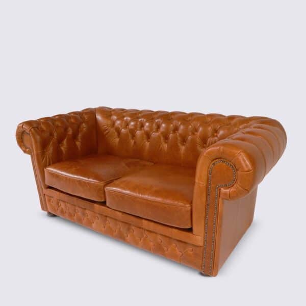 canapé chesterfield 2 place cuir marron camel vintage aniline anglais capitonné