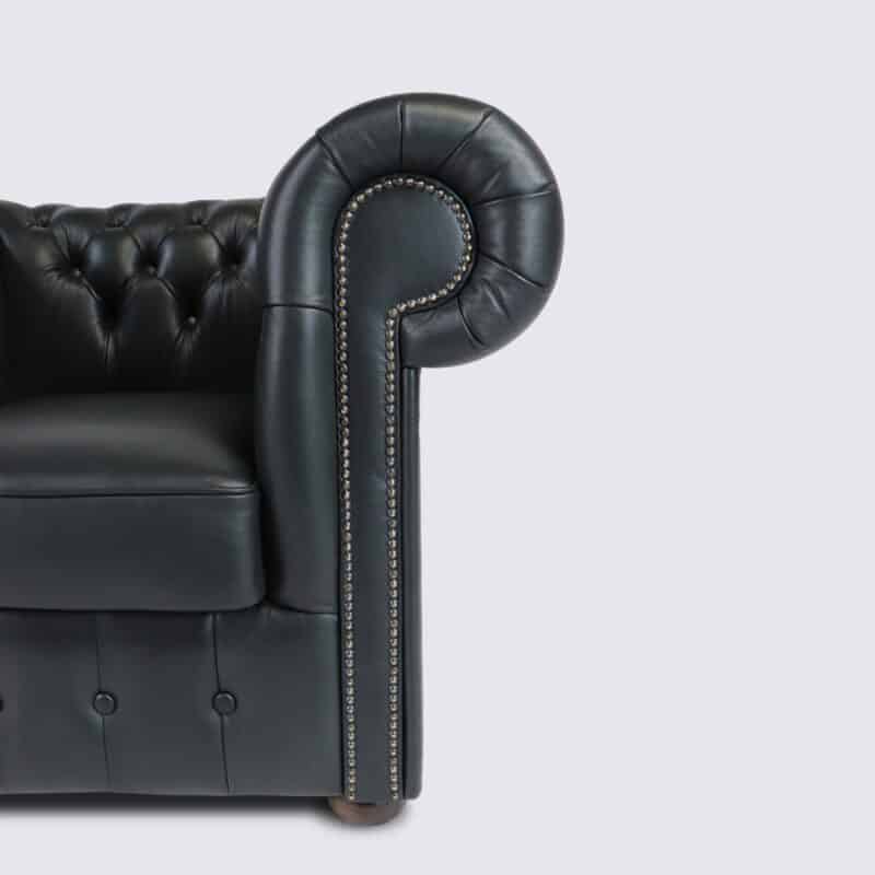 fauteuil chesterfield 1 place cuir noir aniline capitonné