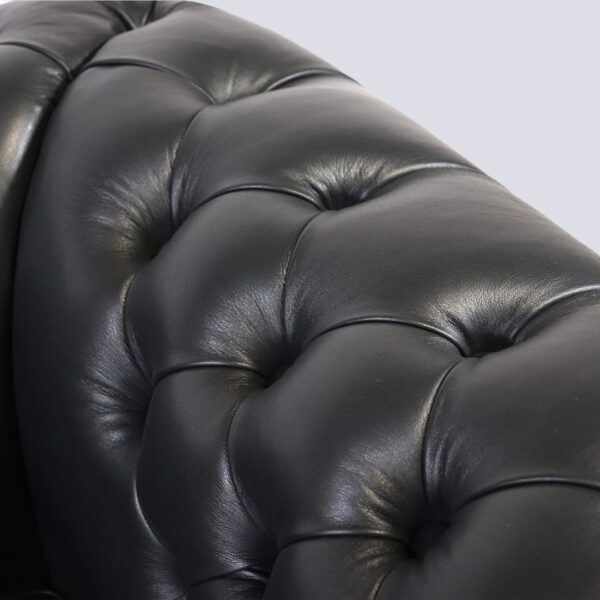 fauteuil chesterfield cuir noir aniline anglais capitonné