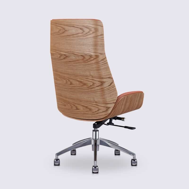 fauteuil de bureau scandinave eames en cuir cognac et bois de frêne ergonomique