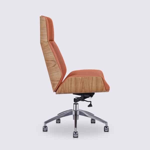 skandinavischer Eames-Bürostuhl aus cognacfarbenem Leder und Eschenholz mit hoher ergonomischer Rückenlehne