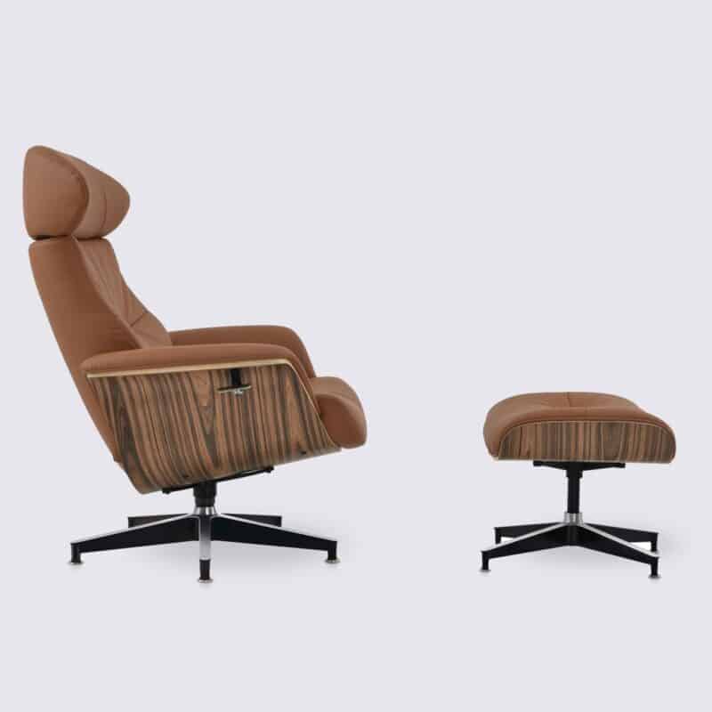 fauteuil lounge relax et repose pieds en cuir pleine fleur cognac et bois de palissandre inclinable ajustable style charles eames confortable