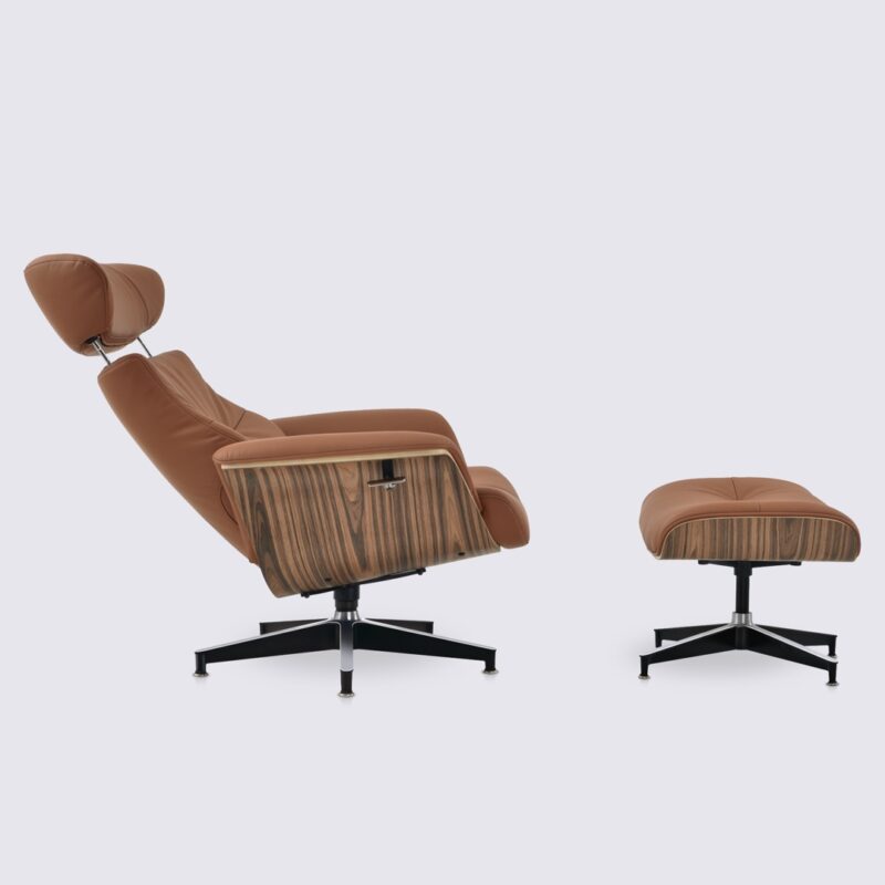 confortável espreguiçadeira e otomana reclinável ajustável estilo eames em pele de conhaque de grão integral e pau-rosa