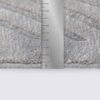 tapis moderne losange gris clair fait main en laine et viscose grand