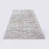 tapis uni moderne gris clair fait main en viscose grand format 200cm pour salon