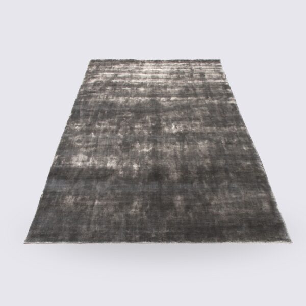 tapis moderne uni gris foncé grand fait main manarola en viscose pour le salon 160cm