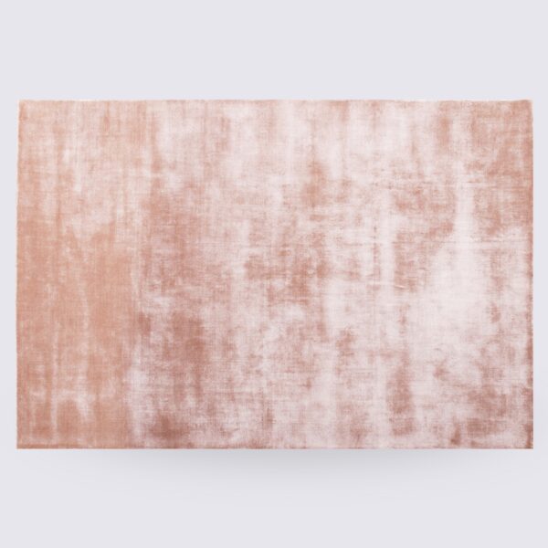 tapis moderne uni rose clair grand fait main manarola en viscose pour le salon 160cm 230cm