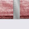 tapis moderne uni rouge bordeaux grand fait main manarola en viscose le salon 160cm 230cm