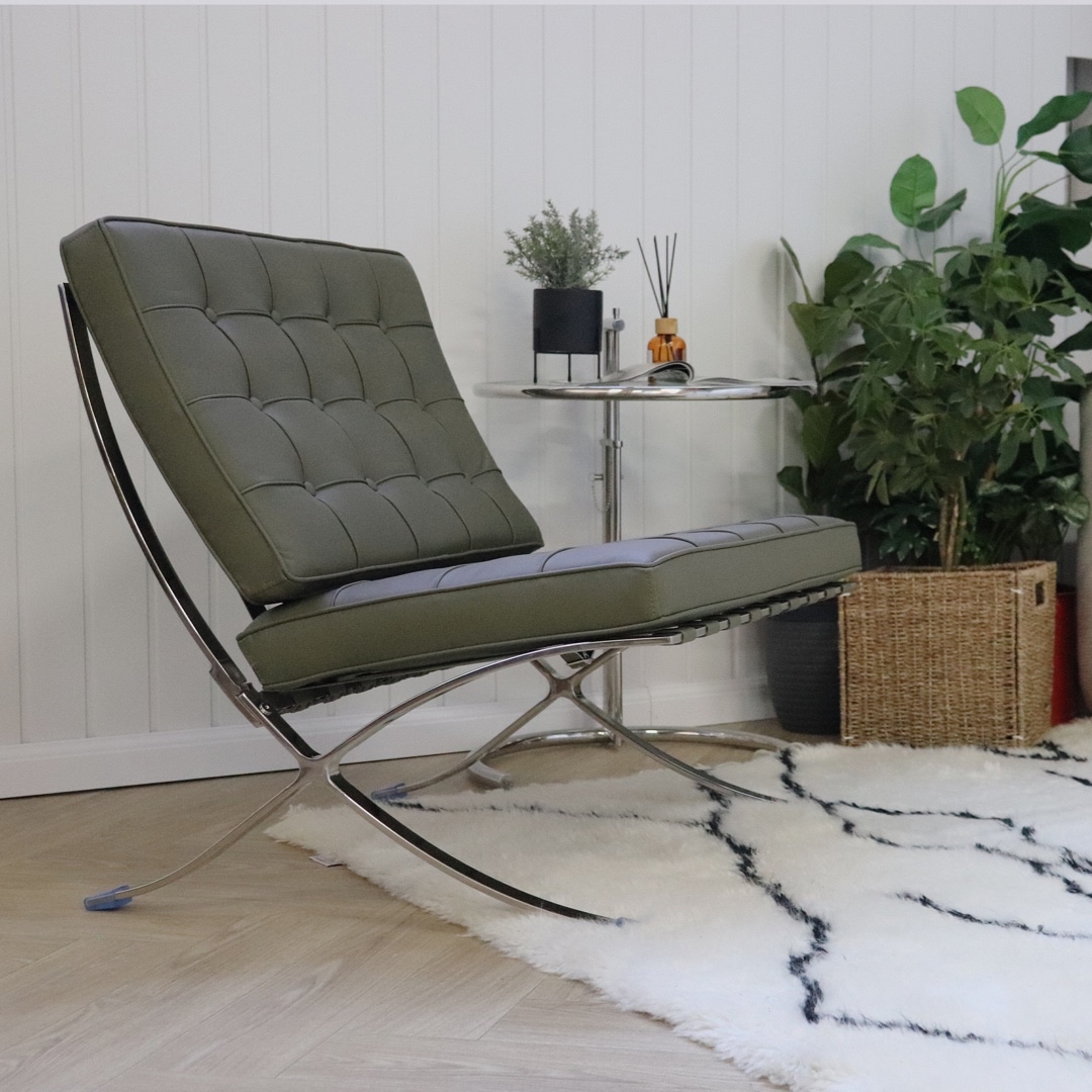 fauteuil barcelona replica cuir vert khaki style knoll acier inox
